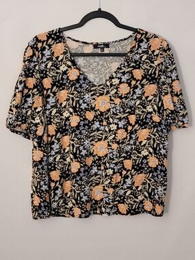 Angels Forever Young Floral V-Neck Top Size 1X